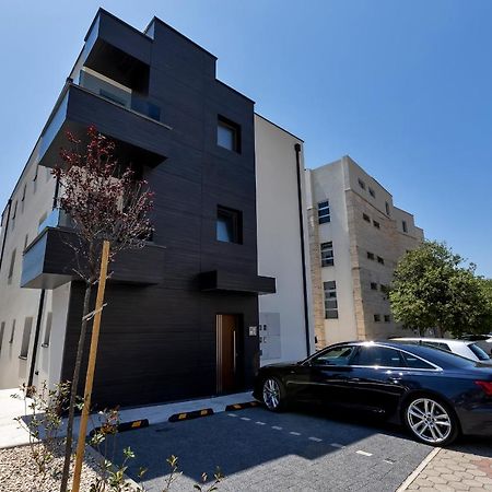 Lux Apartment Dolce Vita - Private Hottub ماكارسكا المظهر الخارجي الصورة