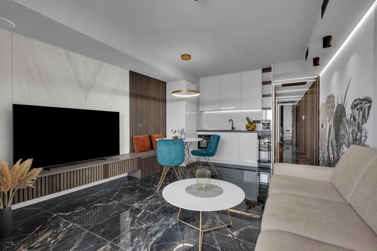 Lux Apartment Dolce Vita - Private Hottub ماكارسكا المظهر الخارجي الصورة
