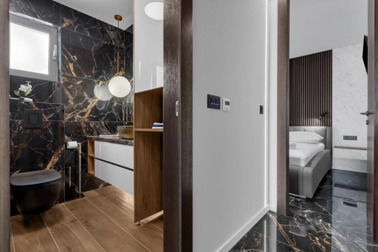 Lux Apartment Dolce Vita - Private Hottub ماكارسكا المظهر الخارجي الصورة